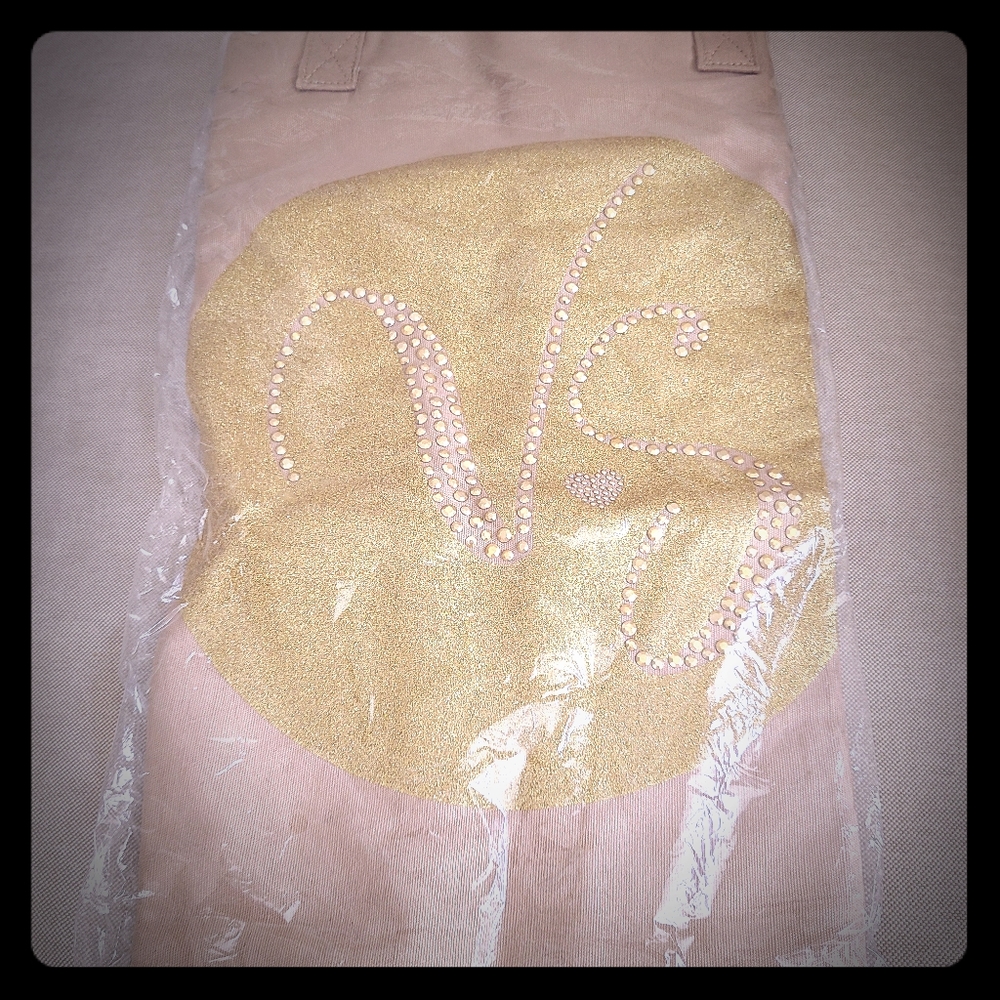 Congrats to @kejie123!  FREE Victoria Secret Tote